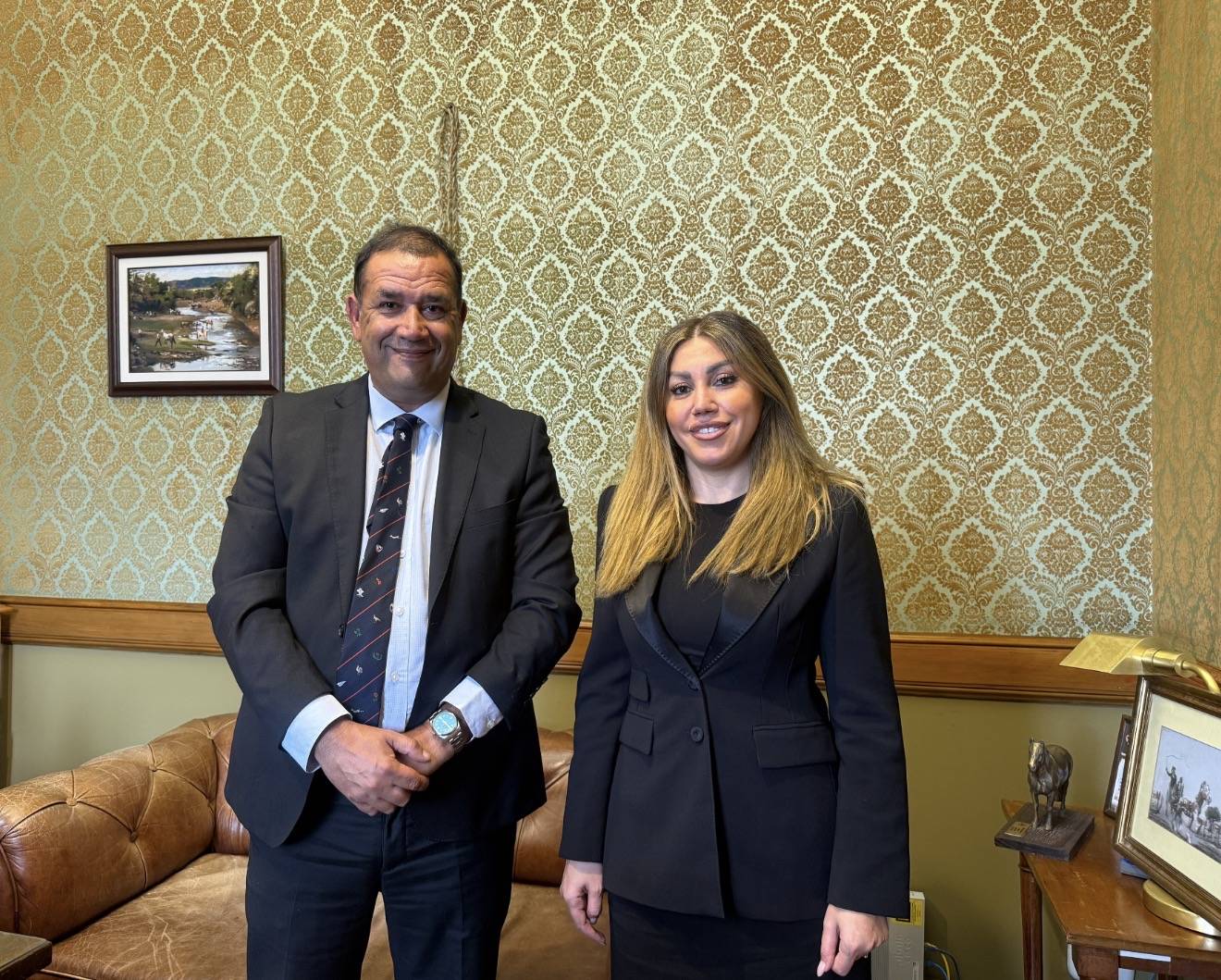 Դեսպան Մարիամ Գևորգյանը հանդիպում է ունեցել Ուրուգվայի Սենատորների պալատի միջազգային գործերի հանձնաժողովի նախագահ Սեբաստիան Դա Սիլվայի հետ