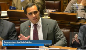 Հայազգի պատգամավոր Խոսե Լուիս Սաջյանի նախաձեռնությամբ՝ Ուրուգվայի Ներկայացուցիչների պալատի նիստի ընթացքում պատգամավորներն անդրադարձել են Հայոց ցեղասպանության 110-րդ տարելիցին