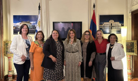 Հայաստանում նշվող Մայրության և գեղեցկության տոնի կապակցությամբ դեսպանությունում հյուրընկալվել են Ուրուգվայում հավատարմագրված օտարերկրյա կին դեսպանները